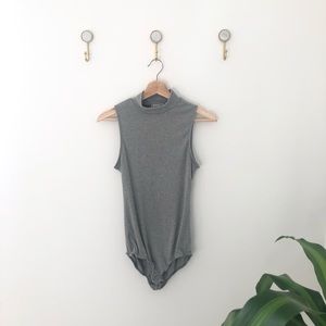 NYTT grey ribbed tank bodysuit top shirt medium
